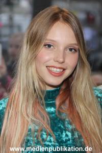 Lina Larissa Strahl 20102017 075
