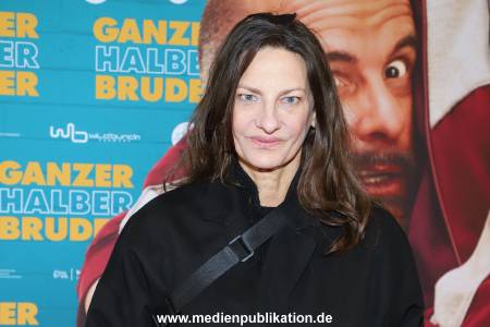 Ganzer halber Bruder 17092025 031