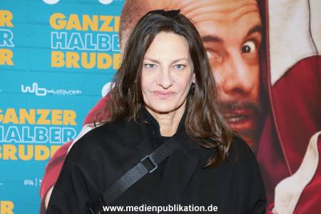 Ganzer halber Bruder 17092025 033