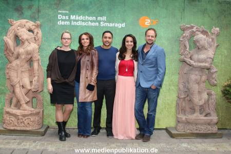 Maedchen mit Smaragd 27092013 003