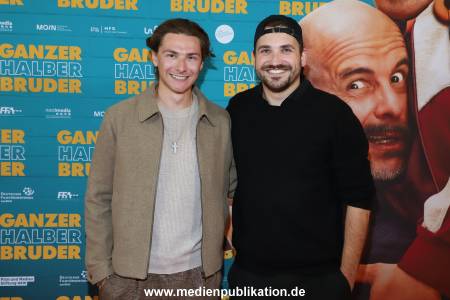 Ganzer halber Bruder 17092025 003