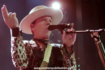 Kiefer Sutherland 10062018 005