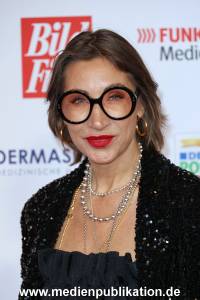 GoldeneBildDerFrau 20112024 037