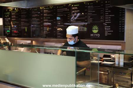MeetEat HadiTeherani 07032022 001