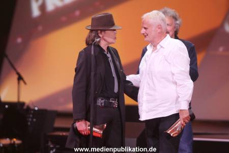 LEA Award 04042016 1128