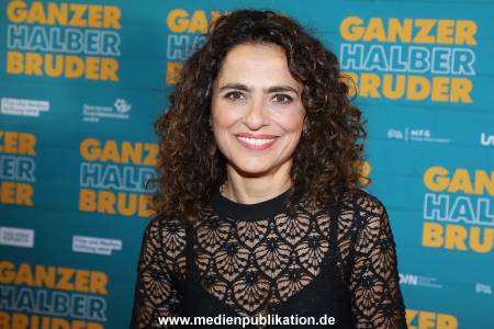 Ganzer halber Bruder 17092025 107