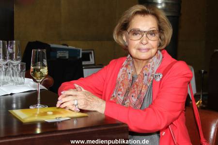 Ladies Lunch 22062011 045