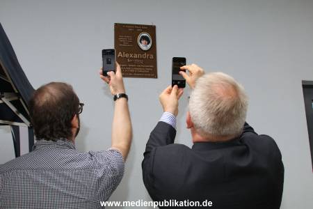 Alexandra Gedenktafel 30072016 206