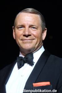 Sinatra 05012016 118