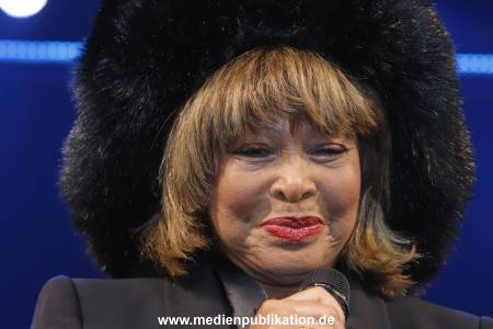 Tina Turner 03032019 0928