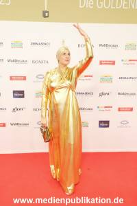 Goldene Bild der Frau 19112025 189