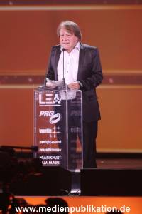 LEA Award 04042016 1075