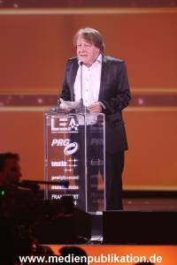 LEA Award 04042016 1076