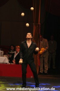 Dinner Circus 10112005 092
