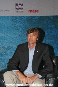 Ocean Report 17112010 012