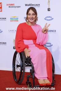 GoldeneBildDerFrau 09112022 323