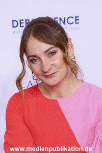 GoldeneBildDerFrau 09112022 339