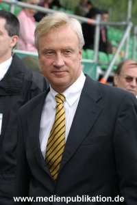 Derby 2004 Von Beust Ole 014
