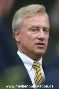 Derby 2004 Von Beust Ole 017