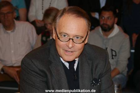 Lanz Sendung1 13042016 074