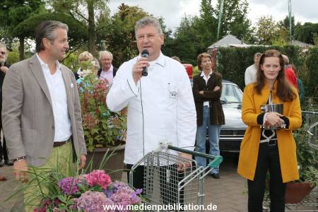 Charity Blumen AKK 15092013 023