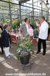 Charity Blumen AKK 15092013 046