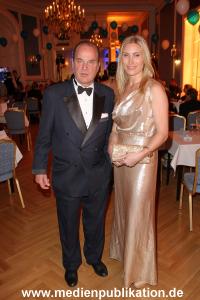 Blauer Ball 06042013 102