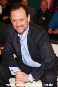 Lanz Sendung2 11032015 060