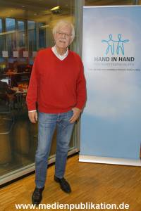 HandInHand Spenden 11122015 007