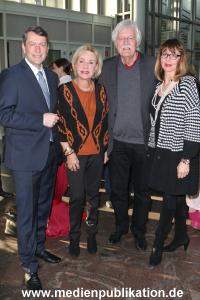 Neujahrspunsch Komoedie 04012015 040
