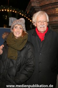 Weinhachtsmarkt Charity 12122013 016
