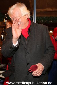 Weinhachtsmarkt Charity 12122013 030