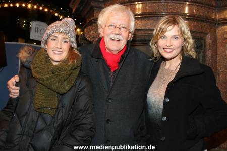 Weinhachtsmarkt Charity 12122013 001