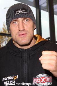 Klitschko Wiegen 07112012 048