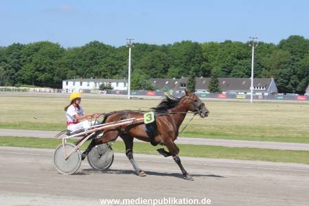 Bild Promirenntag 09062013 518