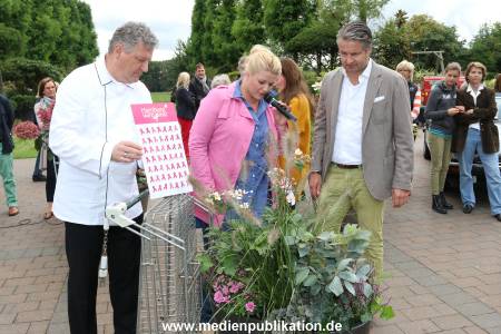 Charity Blumen AKK 15092013 032
