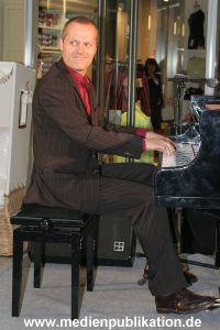 Dress for success 14062005 073