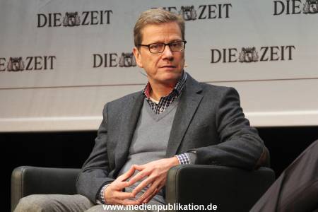 Westerwelle 25112012 018