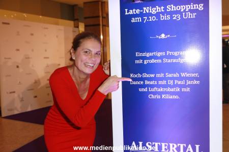 Latenightshopping 07102016 071