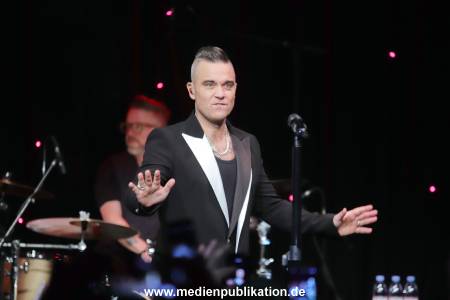 Robbie Geheimkonzert 05122019 077