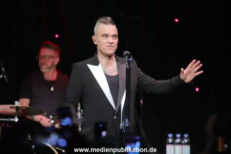 Robbie Geheimkonzert 05122019 079