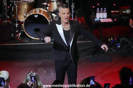 Robbie Geheimkonzert 05122019 330