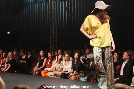Brigitte Modenschau 16022013 282