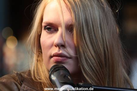 Anna Yina 04092009 044