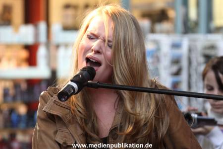 Anna Yina 04092009 045