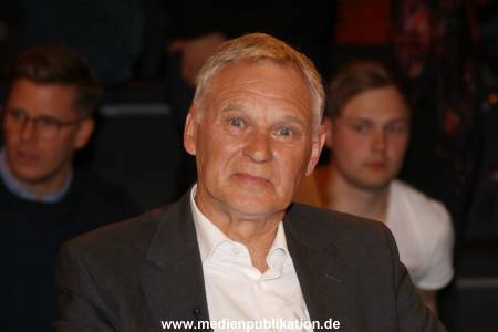 Lanz Sendung2 27042016 043