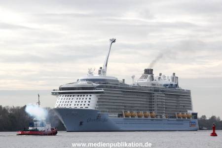 Quantum of the Seas 23102014 001
